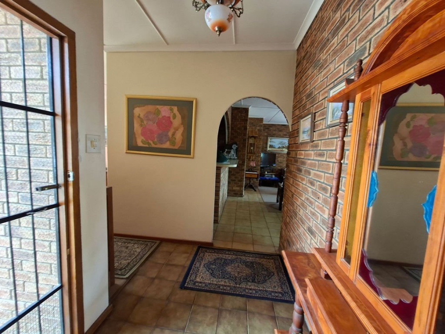 4 Bedroom Property for Sale in Vanrhynsdorp Western Cape